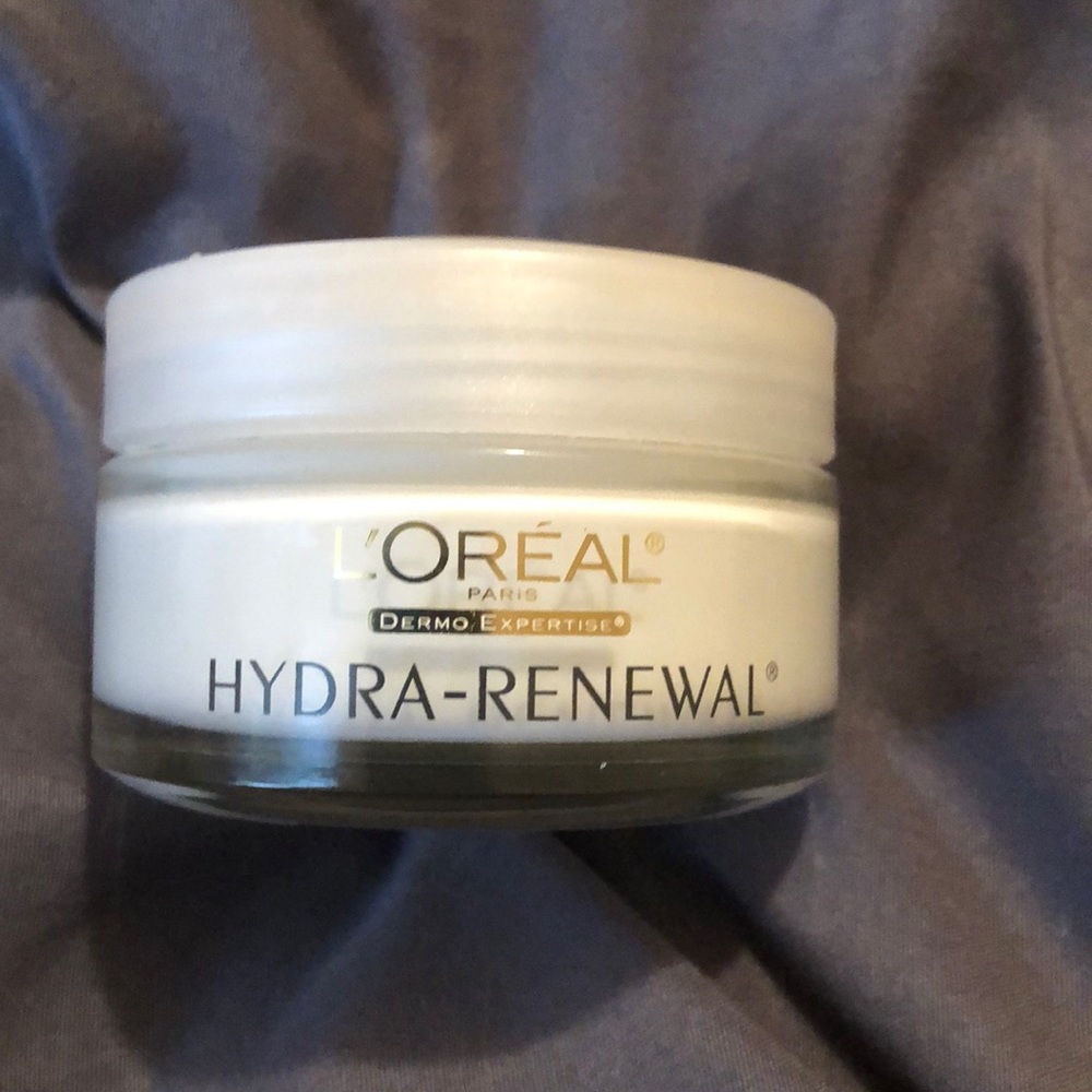 L’Oréal Paris Hydra-Renewal Moisture Cream